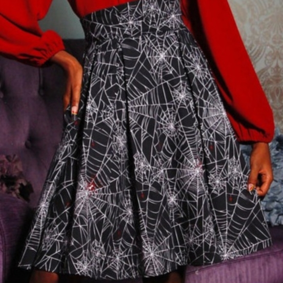 Little Jun Pleated Box Skirt 2X Black Widow Spider Web Print Sateen Pinup Coutur - Picture 2 of 2